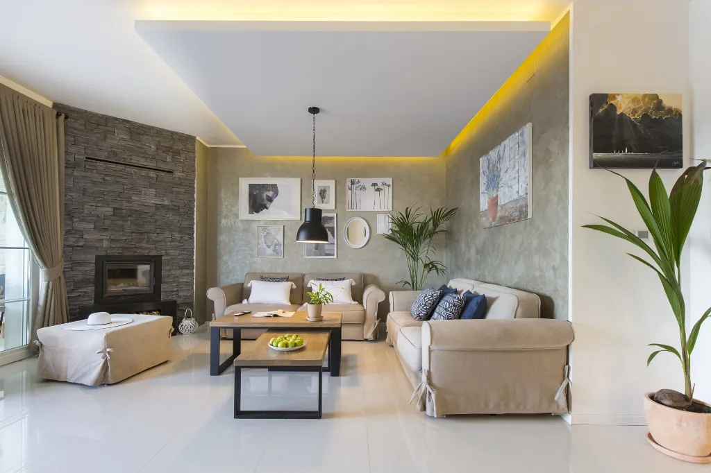 Modern Villa with Pool and Parking in Labin