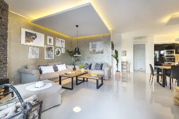 Modern Villa with Pool and Parking in Labin