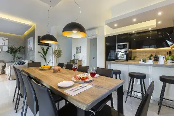 Modern Villa with Pool and Parking in Labin