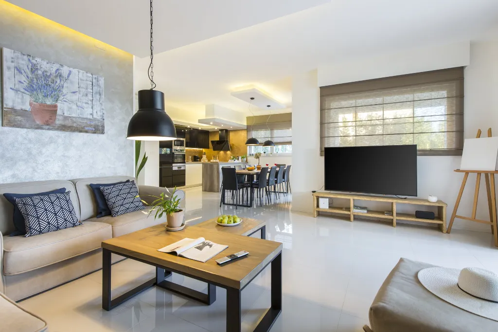 Modern Villa with Pool and Parking in Labin