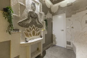 Modern Villa with Pool and Parking in Labin