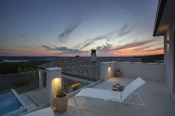 Modern Villa with Pool and Parking in Labin