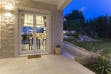 Modern Villa with Pool and Parking in Labin