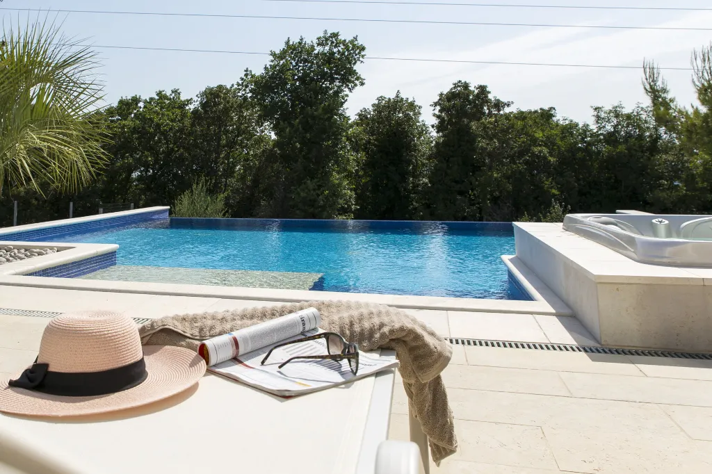 Modern Villa with Pool and Parking in Labin