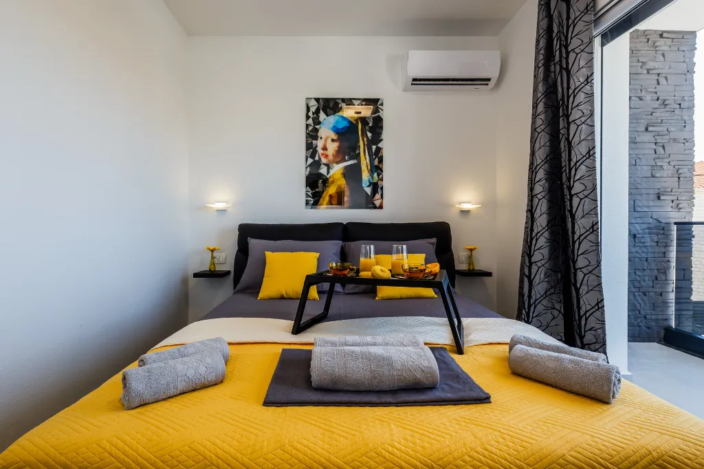 Modern Family Villa with Pool in Kaštel Stari