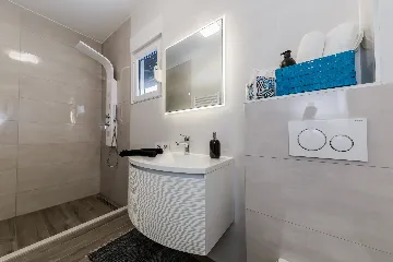 Modern Family Villa with Pool in Kaštel Stari