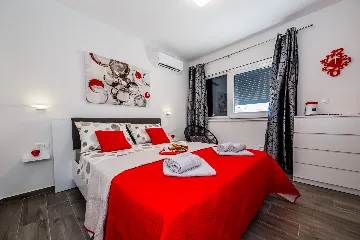 Modern Family Villa with Pool in Kaštel Stari