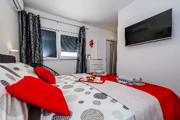 Modern Family Villa with Pool in Kaštel Stari