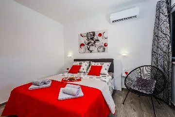 Modern Family Villa with Pool in Kaštel Stari