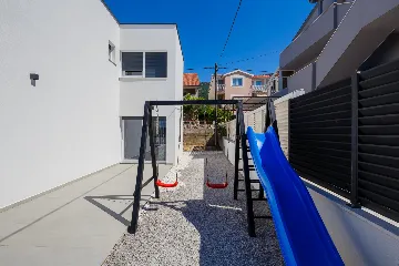 Modern Family Villa with Pool in Kaštel Stari