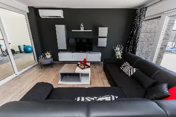 Modern Family Villa with Pool in Kaštel Stari