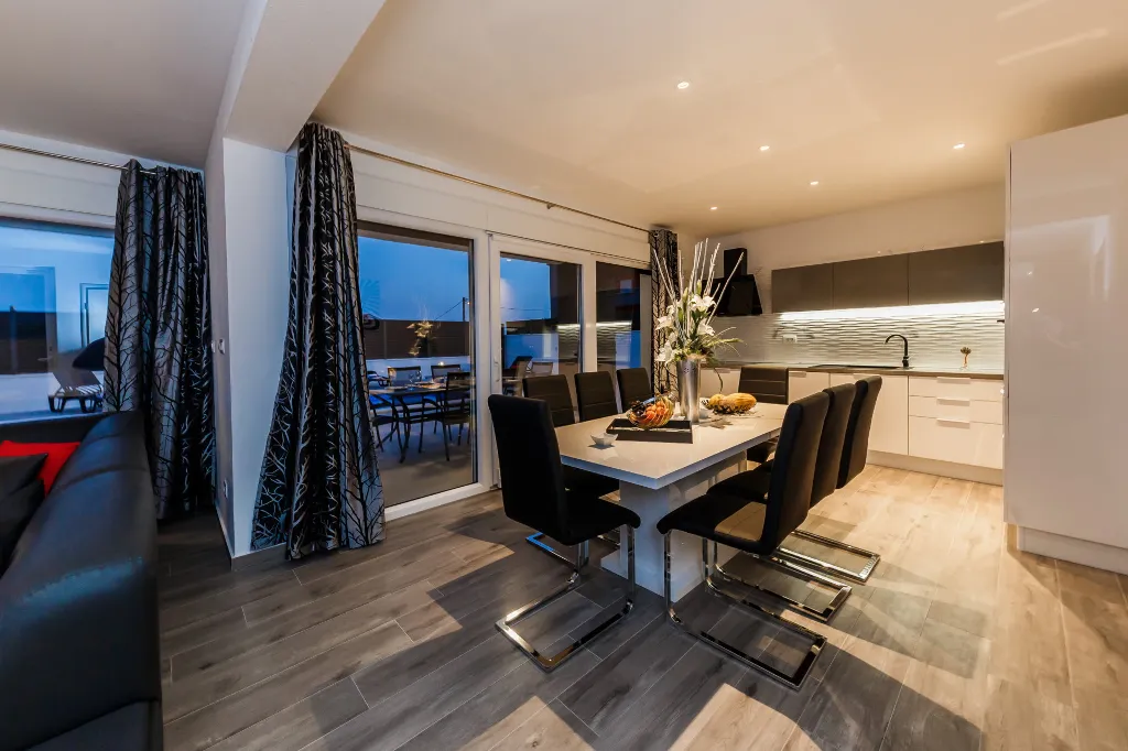 Modern Family Villa with Pool in Kaštel Stari