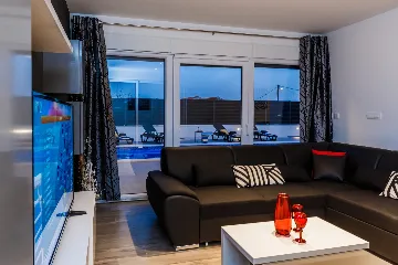 Modern Family Villa with Pool in Kaštel Stari