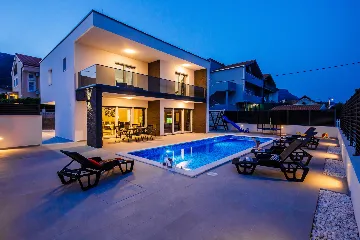 Modern Family Villa with Pool in Kaštel Stari