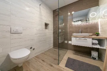 Contemporary 4-Bedroom Villa with Pool in Labin