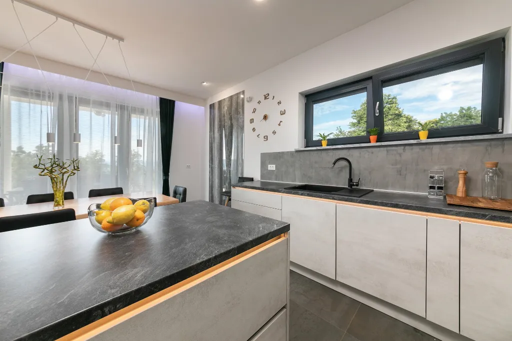 Contemporary 4-Bedroom Villa with Pool in Labin