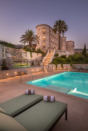 Grand Seaside Villa Retreat Orebić