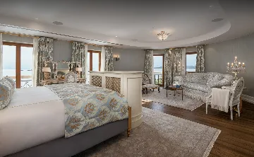 Grand Seaside Villa Retreat Orebić