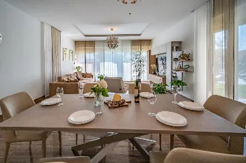 Spacious Family Villa with Pool in Pula