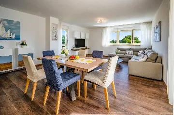 Spacious Family Villa with Pool in Pula