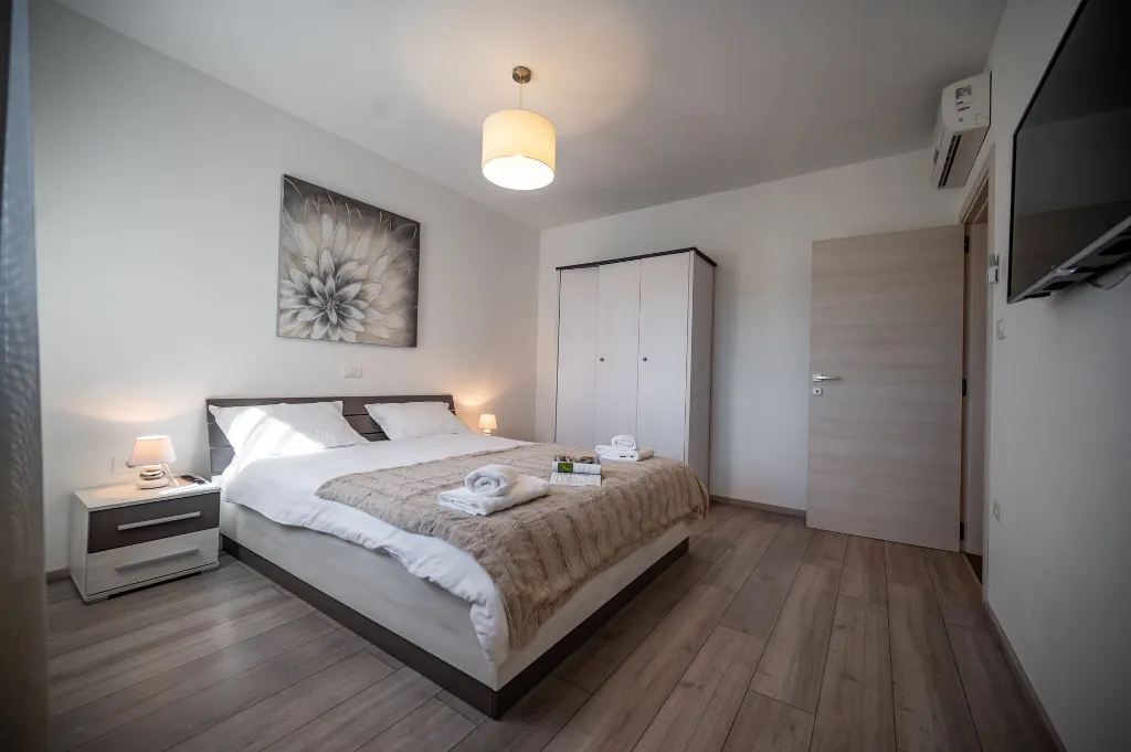 Spacious Family Villa with Pool in Pula