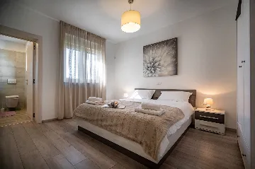 Spacious Family Villa with Pool in Pula