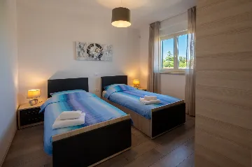 Spacious Family Villa with Pool in Pula