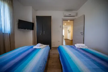 Spacious Family Villa with Pool in Pula