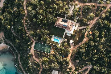 Modern Villa Retreat with Pool, Pag Island