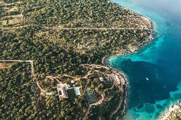 Modern Villa Retreat with Pool, Pag Island