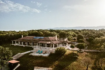 Modern Villa Retreat with Pool, Pag Island