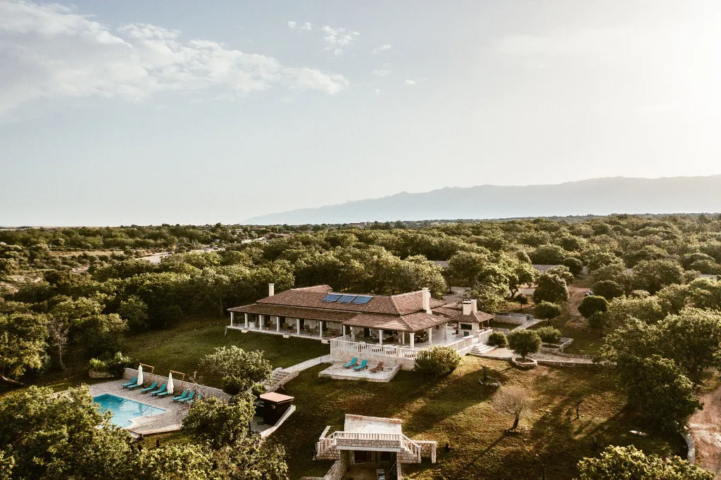 Modern Villa Retreat with Pool, Pag Island