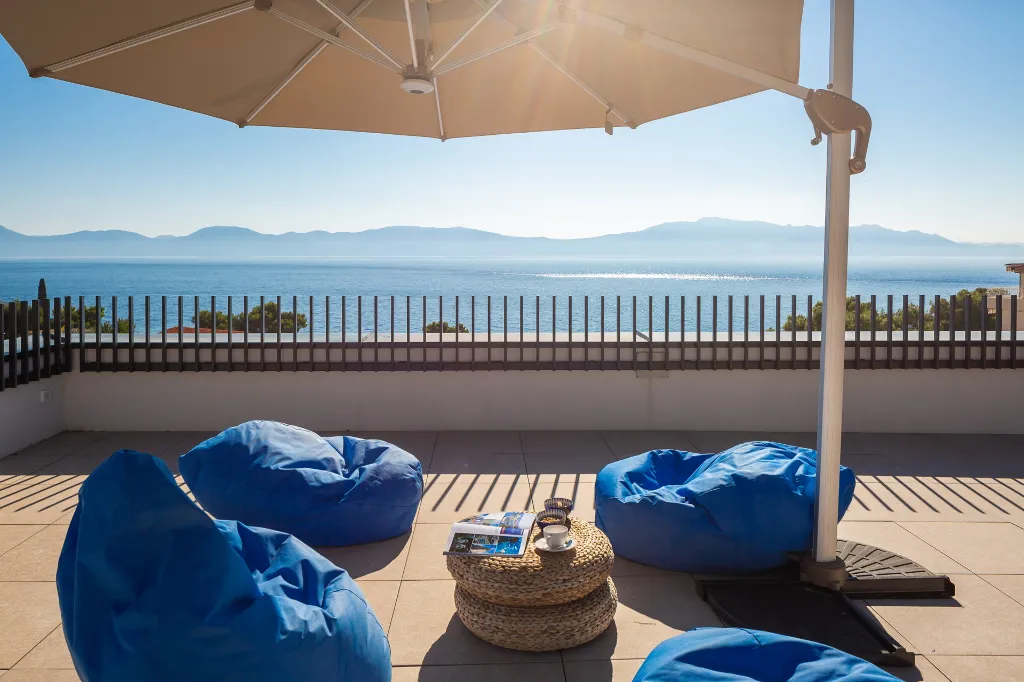 Modern Poolside Villa Retreat, Zaostrog