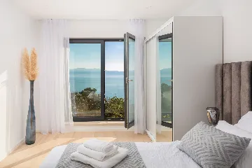 Modern Poolside Villa Retreat, Zaostrog