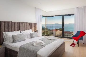 Modern Poolside Villa Retreat, Zaostrog