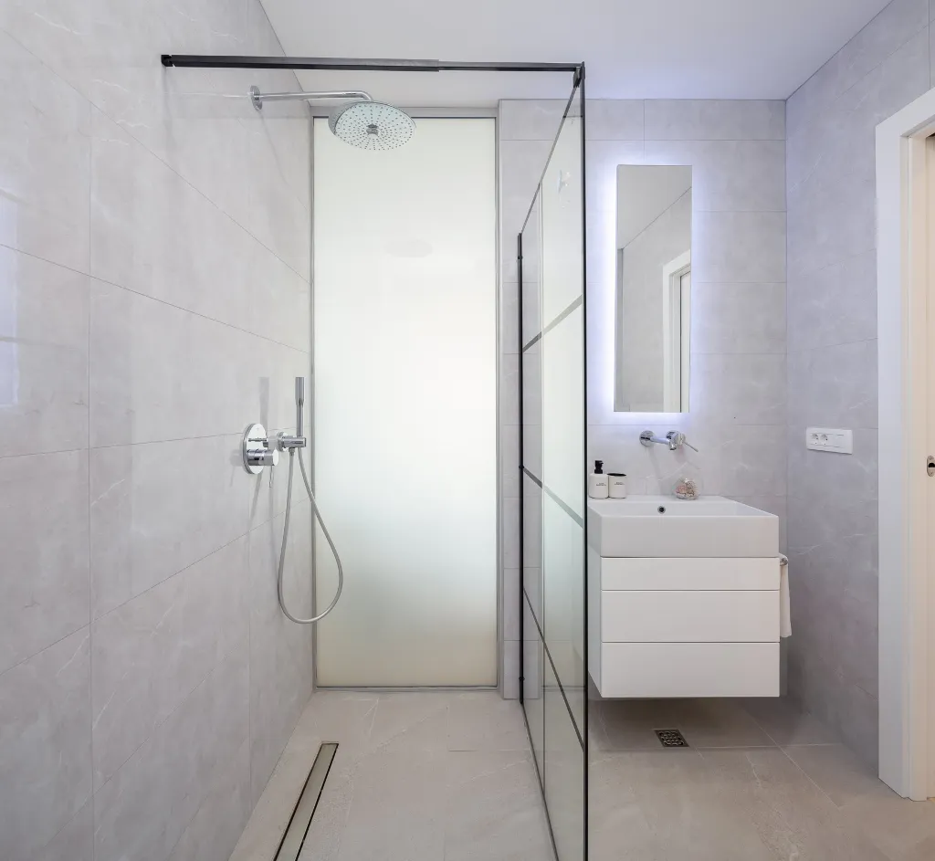 Modern Poolside Villa Retreat, Zaostrog
