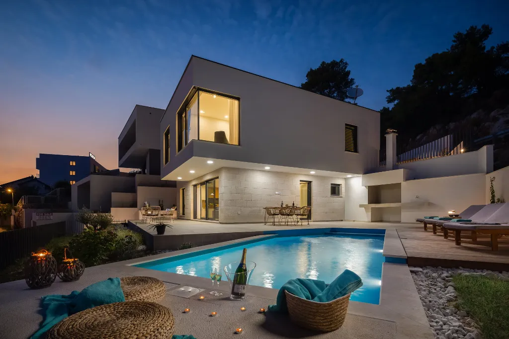 Modern Poolside Villa Retreat, Zaostrog