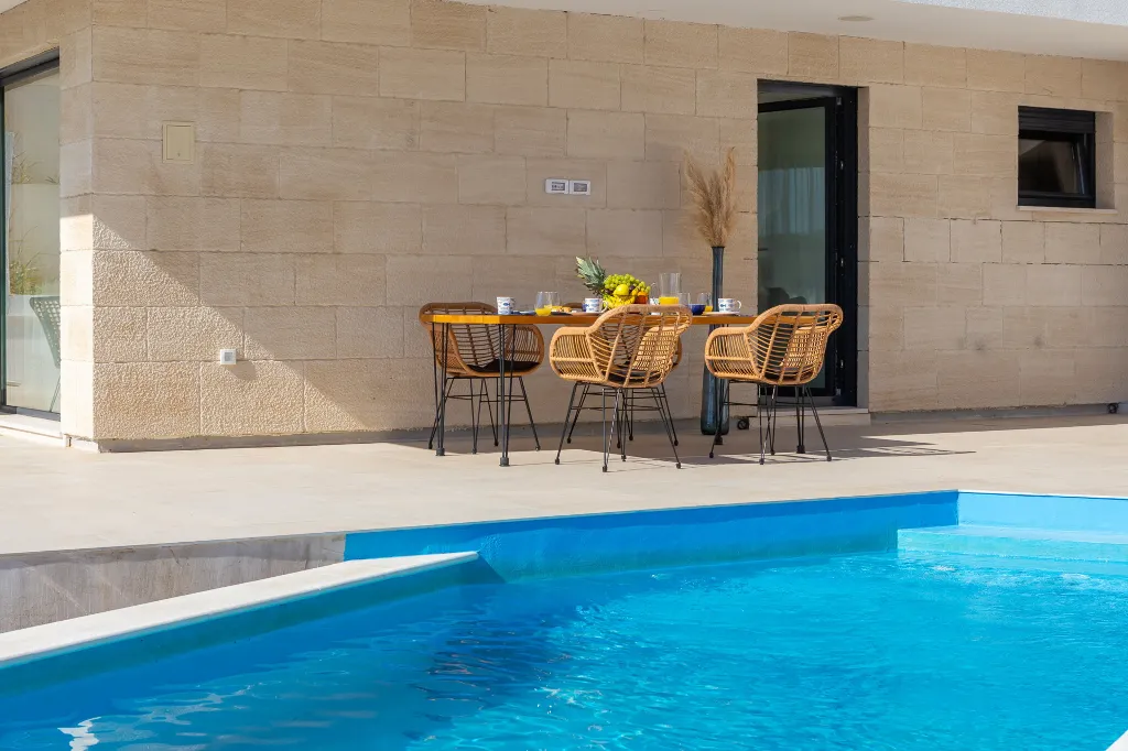 Modern Poolside Villa Retreat, Zaostrog