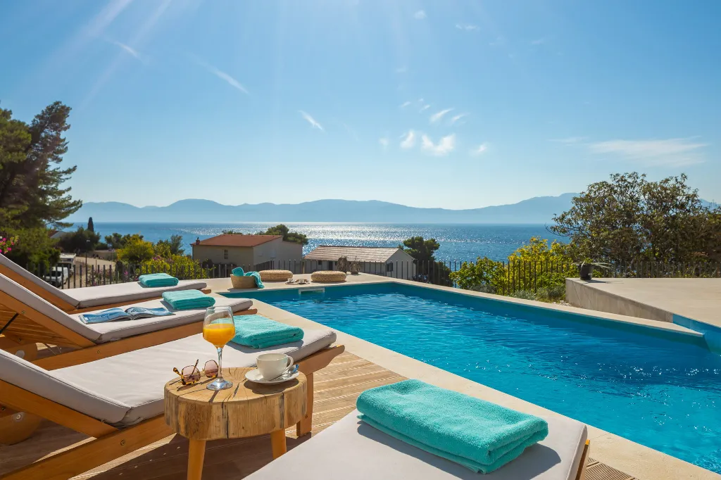 Modern Poolside Villa Retreat, Zaostrog