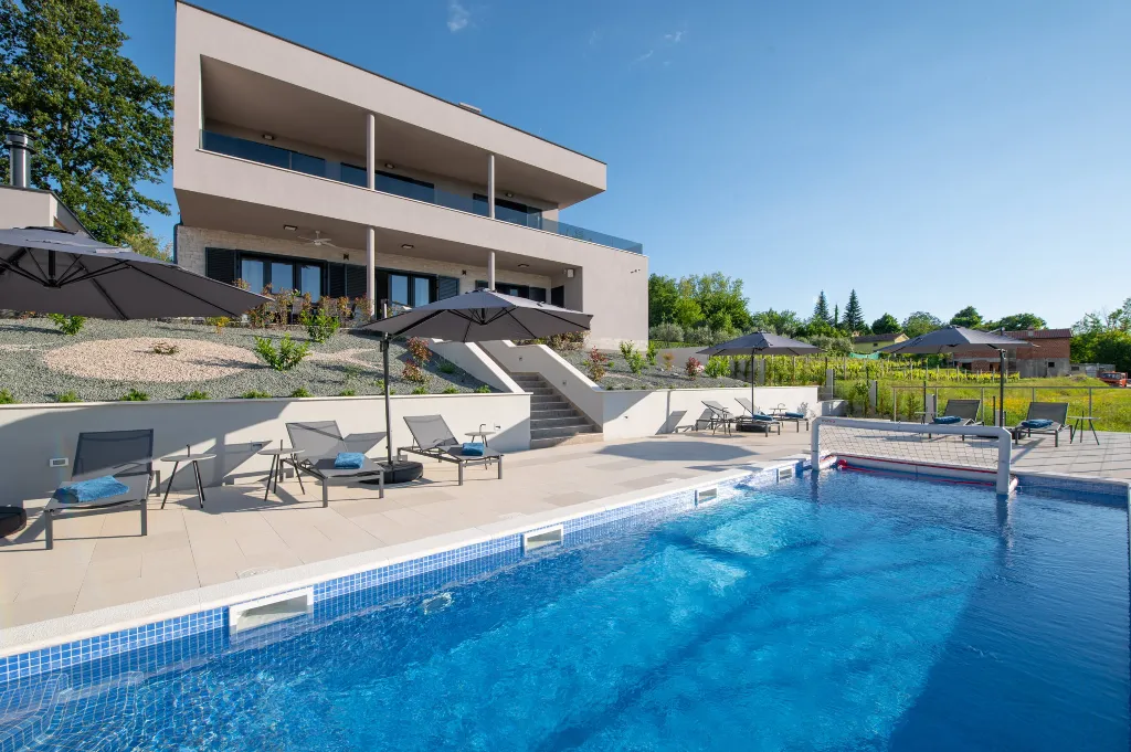 Spacious 8-Bedroom Villa with Pool in Labin