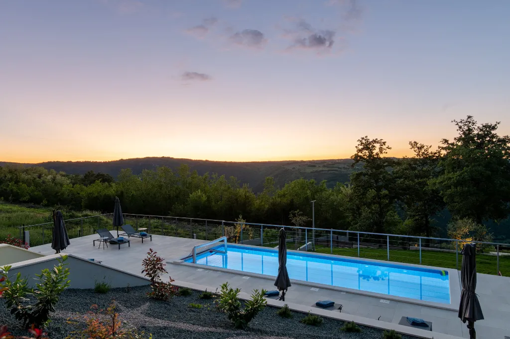 Spacious 8-Bedroom Villa with Pool in Labin