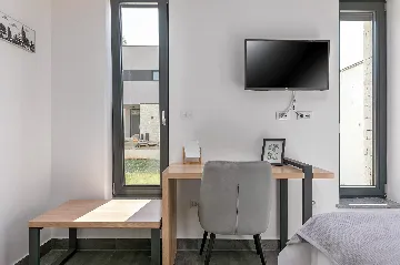 Spacious 8-Bedroom Villa with Pool in Labin