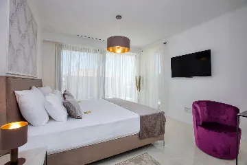 Modern Family Villa with Pool in Šibenik