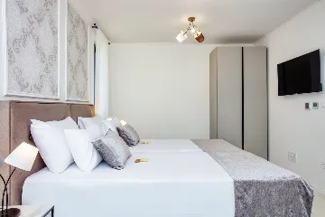 Modern Family Villa with Pool in Šibenik