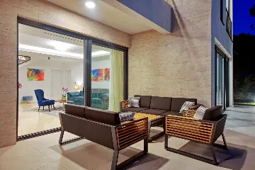 Modern Family Villa with Pool in Šibenik