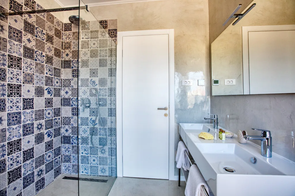 Modern Family Villa with Pool in Šibenik