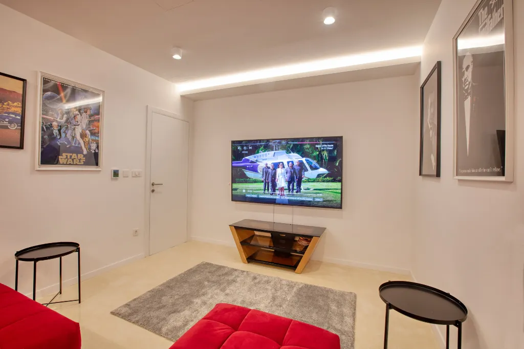 Modern Family Villa with Pool in Šibenik