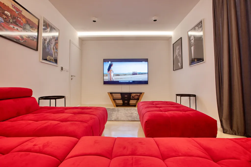 Modern Family Villa with Pool in Šibenik