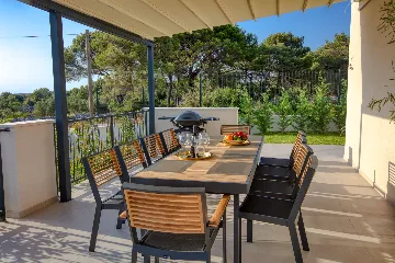 Modern Family Villa with Pool in Šibenik