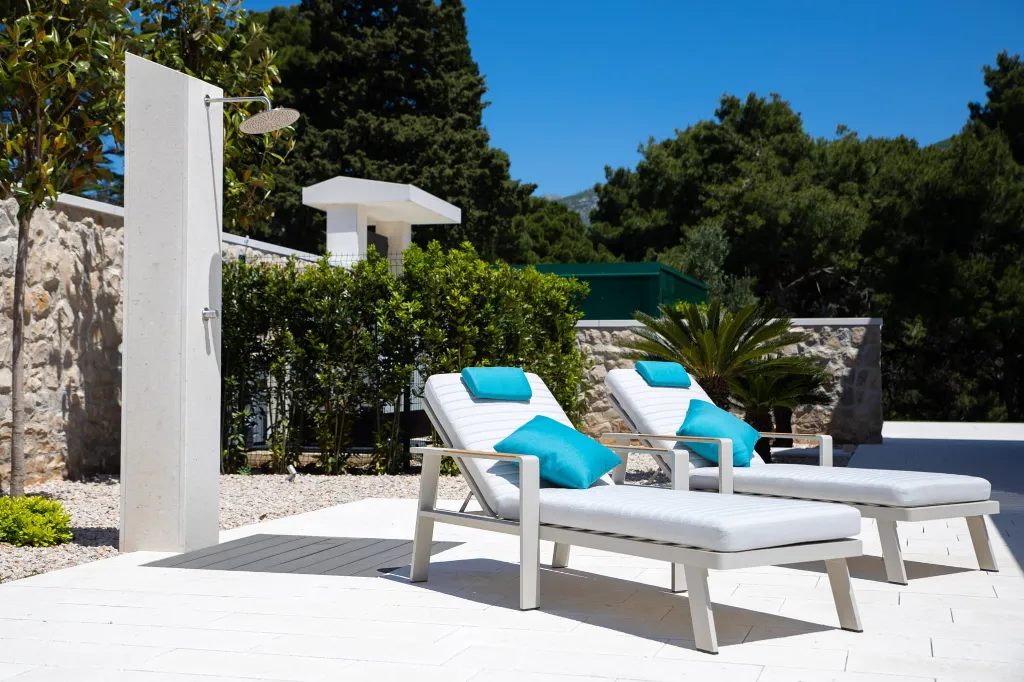 Modern Family Villa with Pool in Cavtat